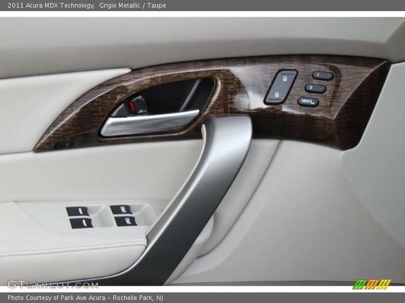 Grigio Metallic / Taupe 2011 Acura MDX Technology