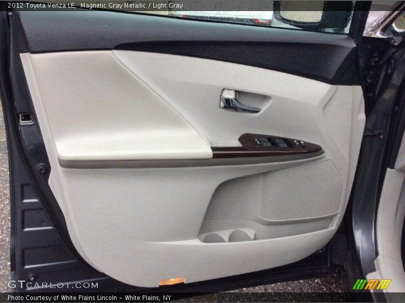 Magnetic Gray Metallic / Light Gray 2012 Toyota Venza LE
