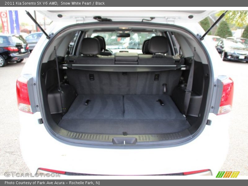 Snow White Pearl / Black 2011 Kia Sorento SX V6 AWD