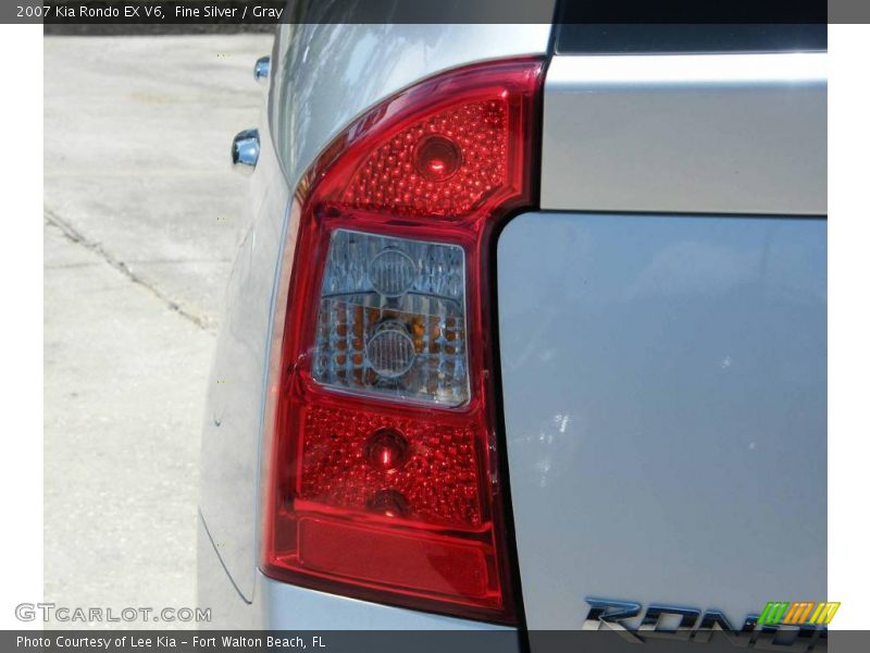 Fine Silver / Gray 2007 Kia Rondo EX V6
