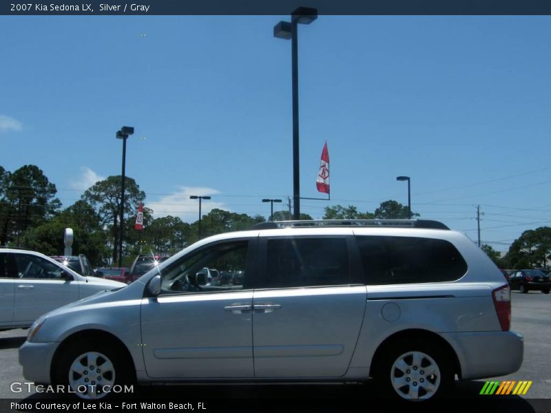 Silver / Gray 2007 Kia Sedona LX