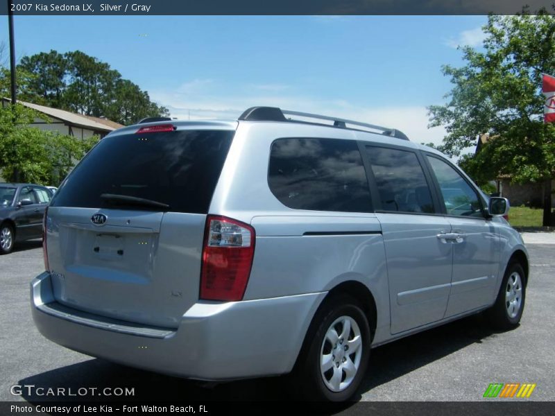 Silver / Gray 2007 Kia Sedona LX