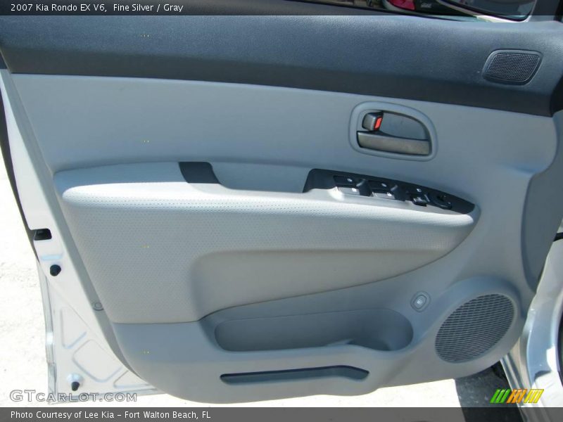 Fine Silver / Gray 2007 Kia Rondo EX V6