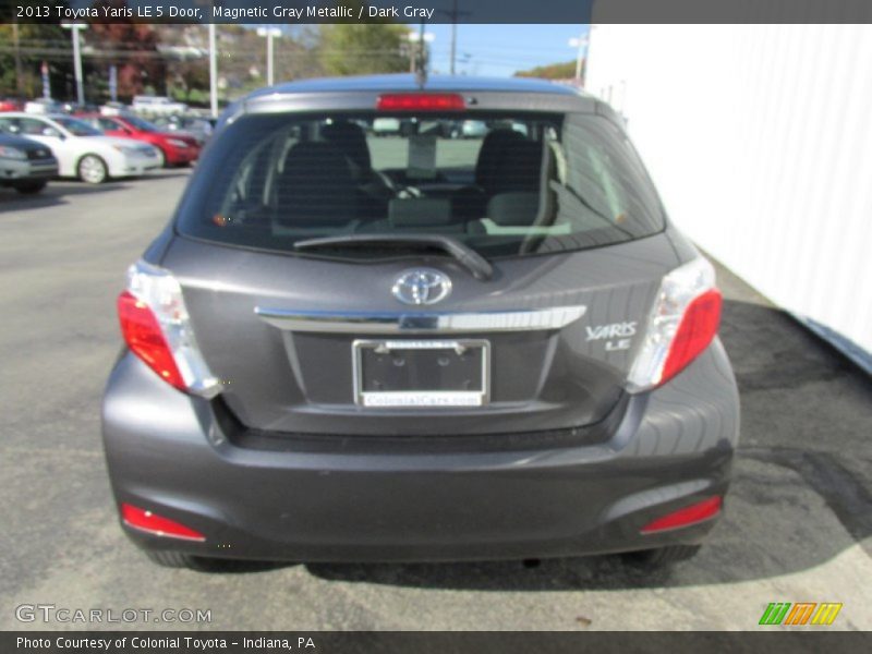 Magnetic Gray Metallic / Dark Gray 2013 Toyota Yaris LE 5 Door