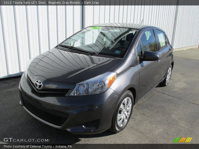Magnetic Gray Metallic / Dark Gray 2013 Toyota Yaris LE 5 Door