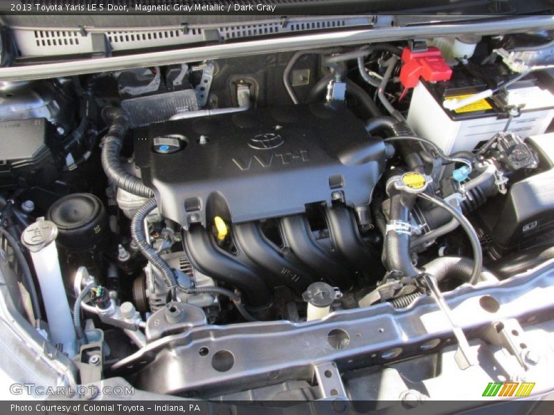 Magnetic Gray Metallic / Dark Gray 2013 Toyota Yaris LE 5 Door