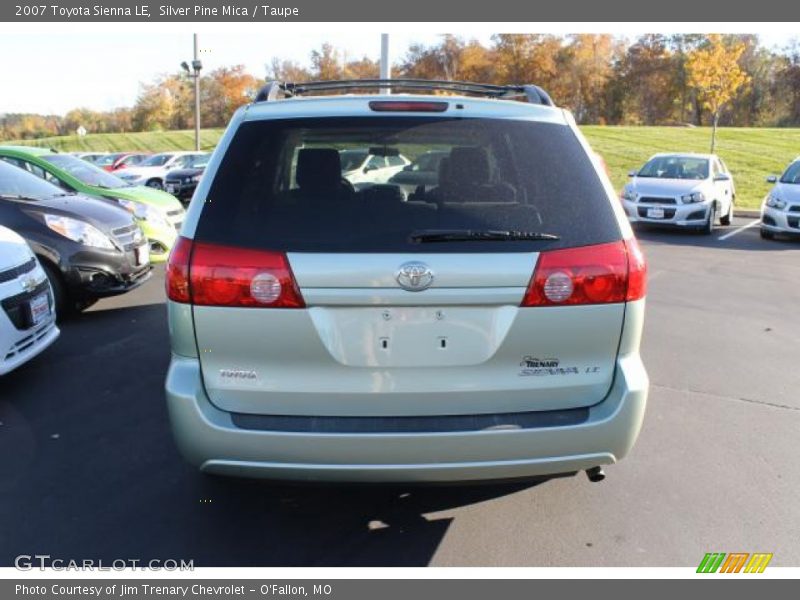 Silver Pine Mica / Taupe 2007 Toyota Sienna LE