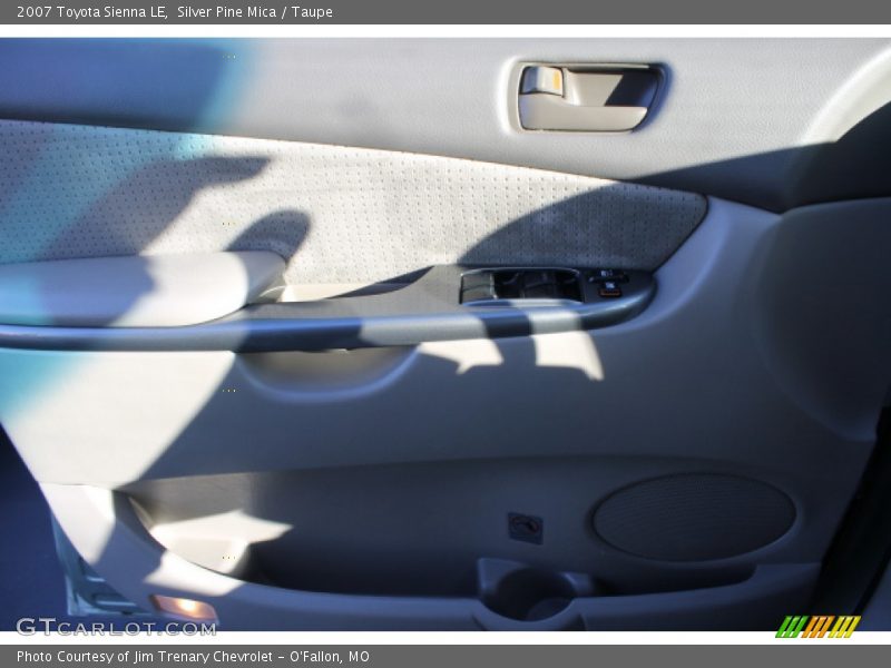Silver Pine Mica / Taupe 2007 Toyota Sienna LE