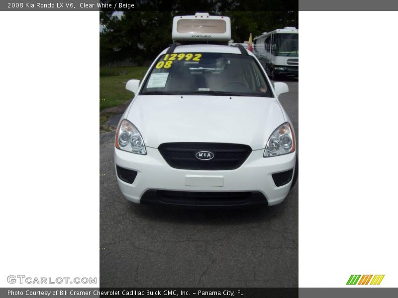 Clear White / Beige 2008 Kia Rondo LX V6