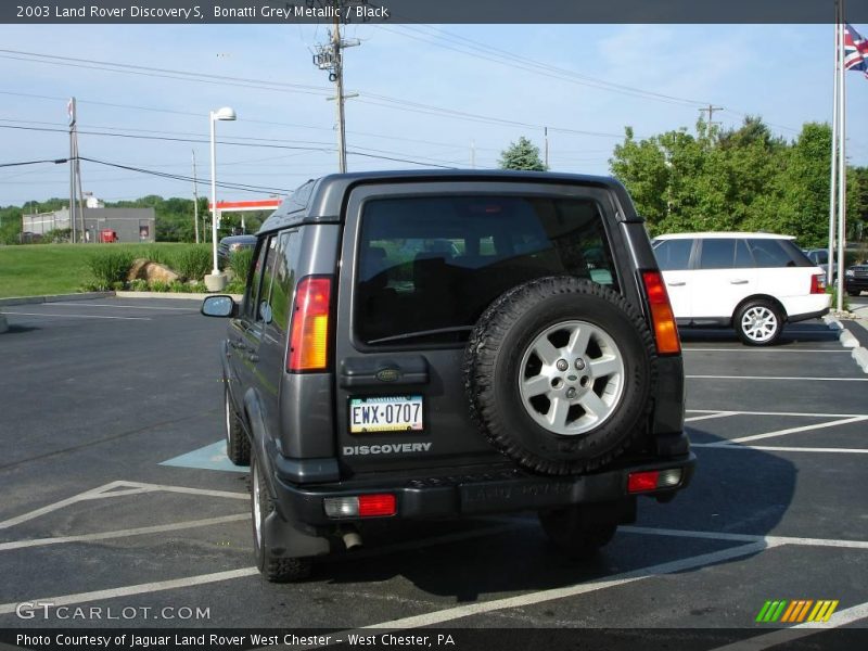 Bonatti Grey Metallic / Black 2003 Land Rover Discovery S