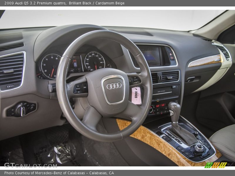 Brilliant Black / Cardamom Beige 2009 Audi Q5 3.2 Premium quattro