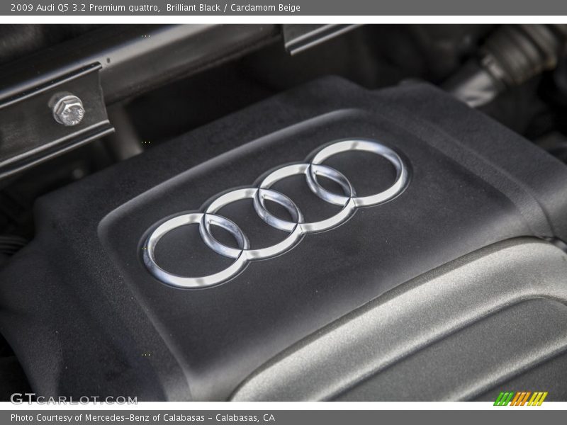 Brilliant Black / Cardamom Beige 2009 Audi Q5 3.2 Premium quattro