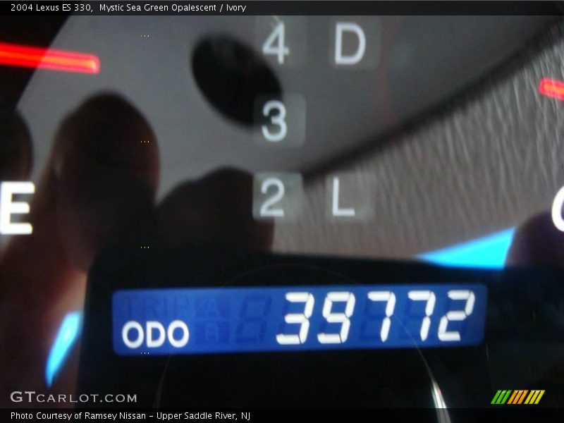 Mystic Sea Green Opalescent / Ivory 2004 Lexus ES 330