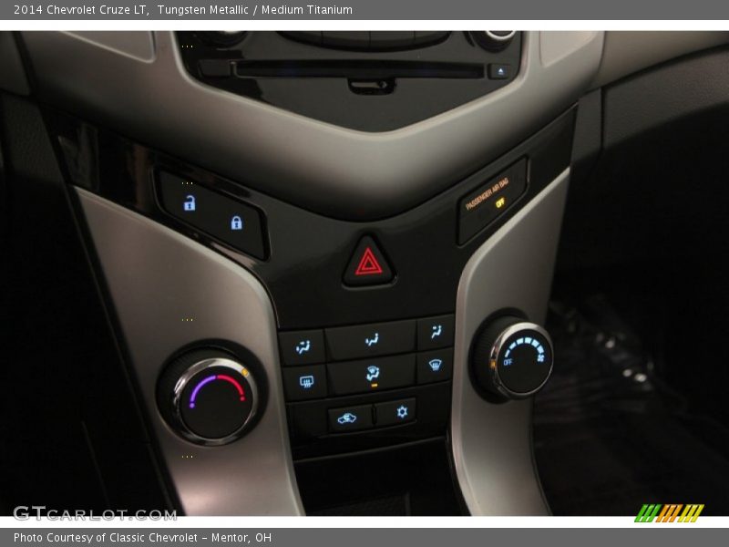 Tungsten Metallic / Medium Titanium 2014 Chevrolet Cruze LT