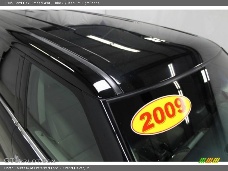 Black / Medium Light Stone 2009 Ford Flex Limited AWD