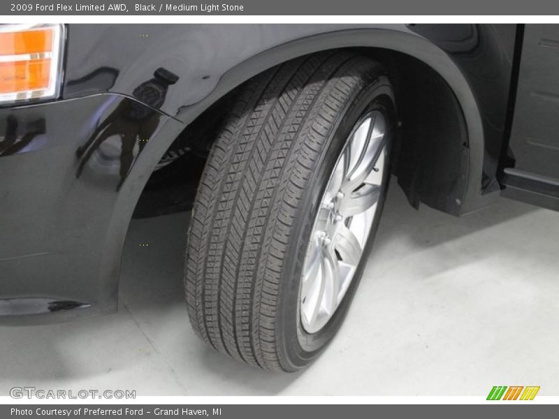 Black / Medium Light Stone 2009 Ford Flex Limited AWD