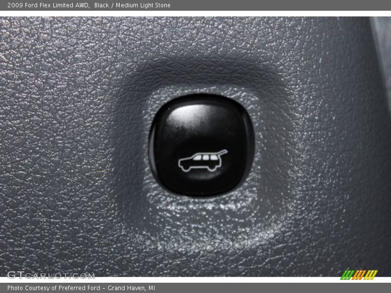 Black / Medium Light Stone 2009 Ford Flex Limited AWD