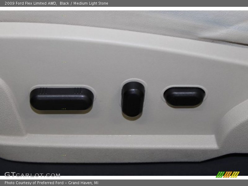 Black / Medium Light Stone 2009 Ford Flex Limited AWD