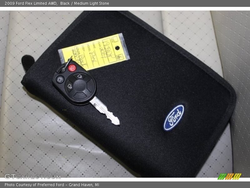 Black / Medium Light Stone 2009 Ford Flex Limited AWD