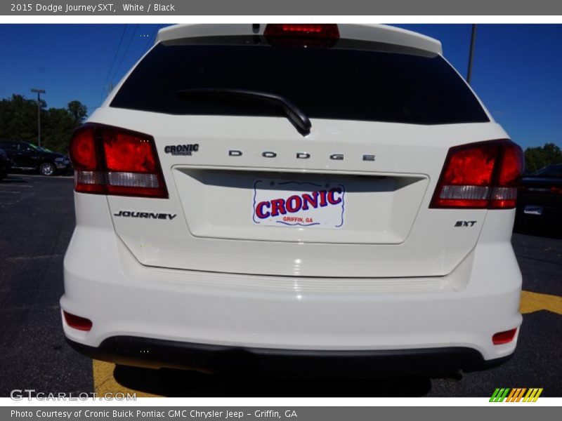 White / Black 2015 Dodge Journey SXT