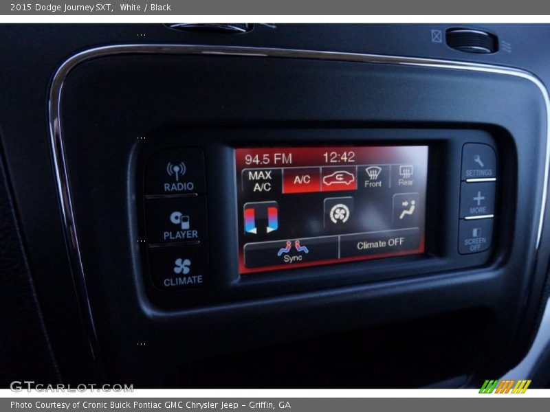 White / Black 2015 Dodge Journey SXT