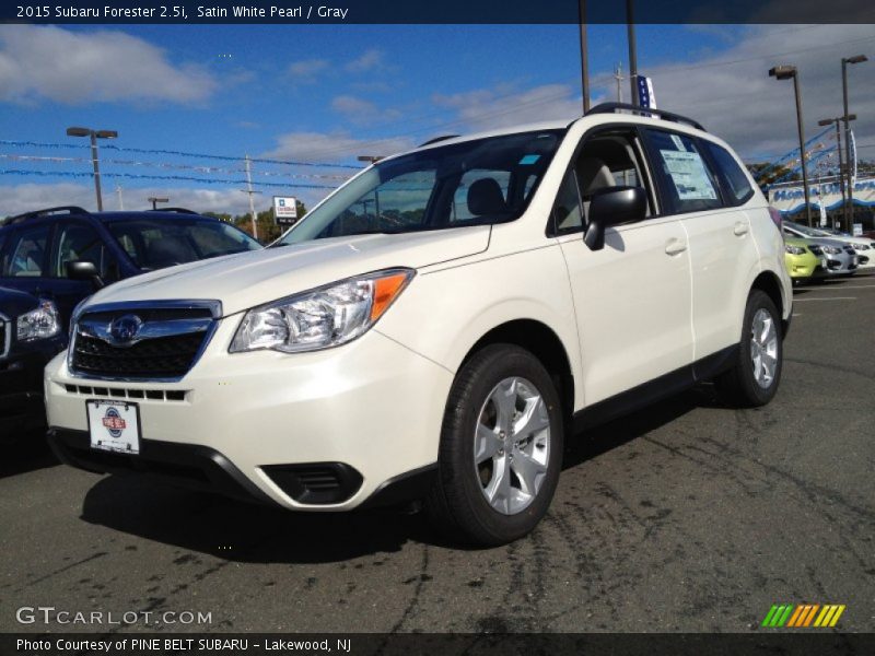 Satin White Pearl / Gray 2015 Subaru Forester 2.5i