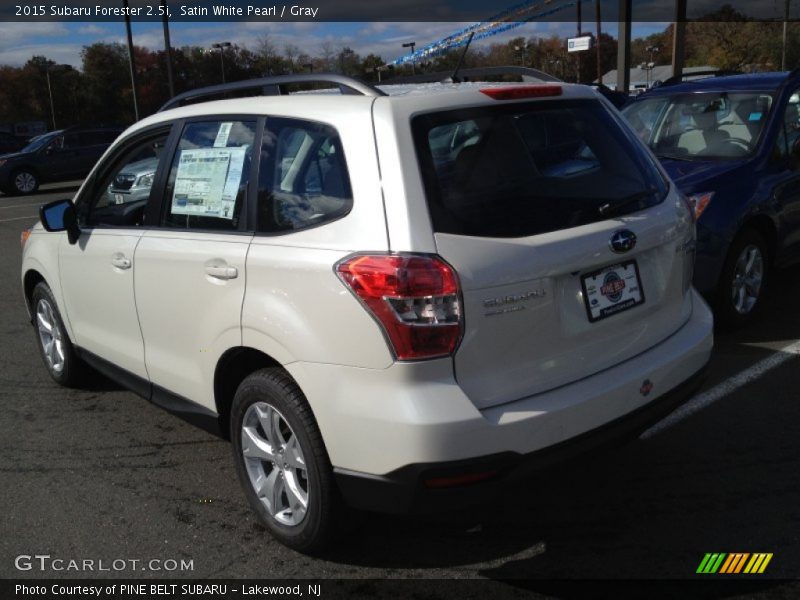 Satin White Pearl / Gray 2015 Subaru Forester 2.5i