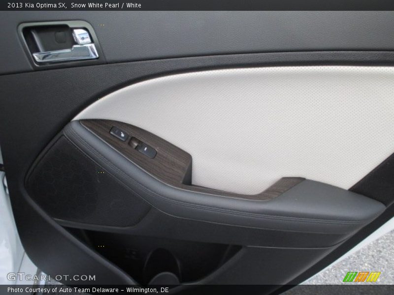 Snow White Pearl / White 2013 Kia Optima SX