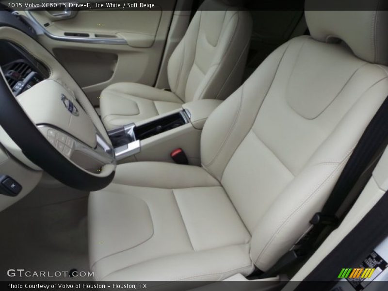 Ice White / Soft Beige 2015 Volvo XC60 T5 Drive-E