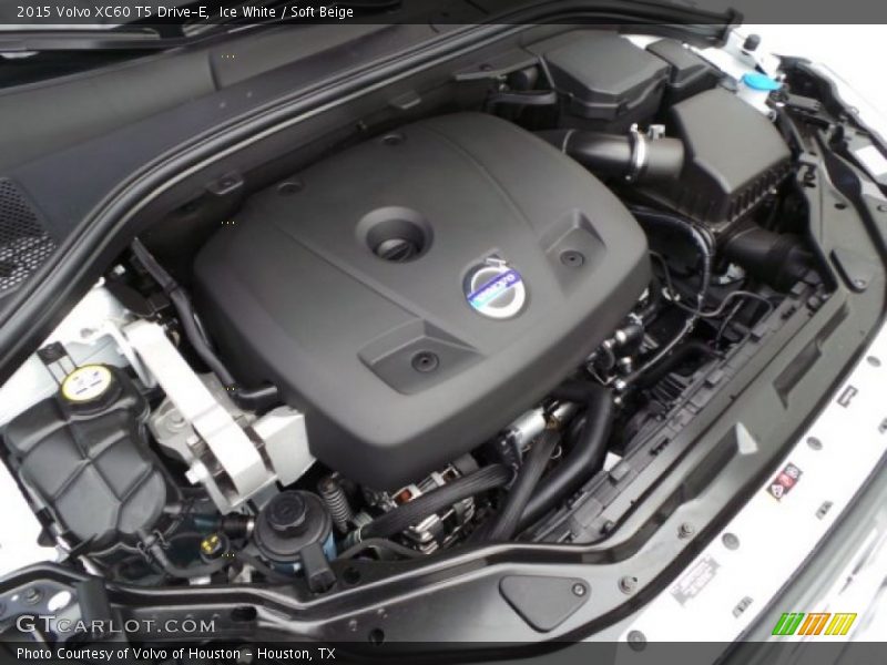 Ice White / Soft Beige 2015 Volvo XC60 T5 Drive-E