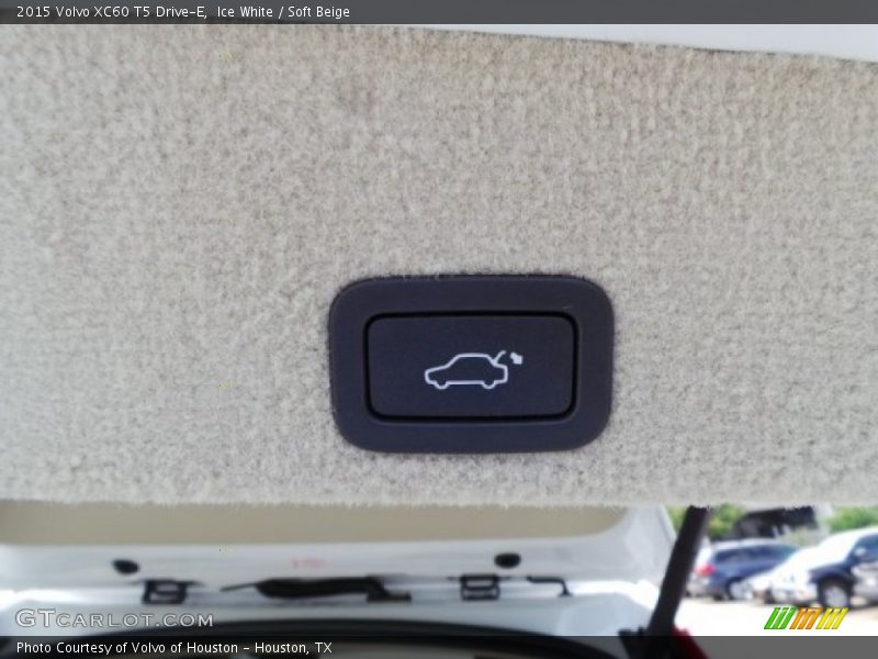 Controls of 2015 XC60 T5 Drive-E