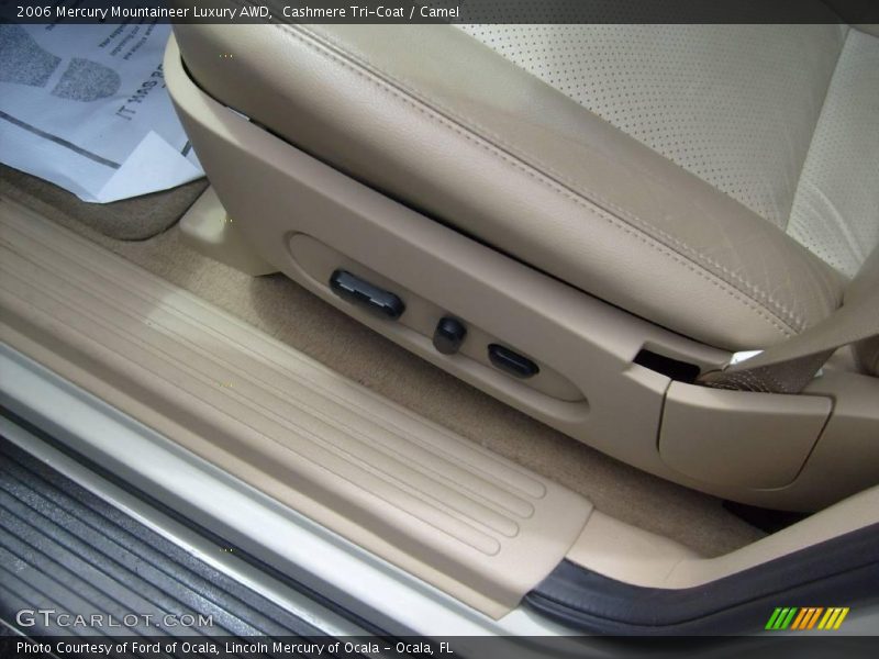 Cashmere Tri-Coat / Camel 2006 Mercury Mountaineer Luxury AWD