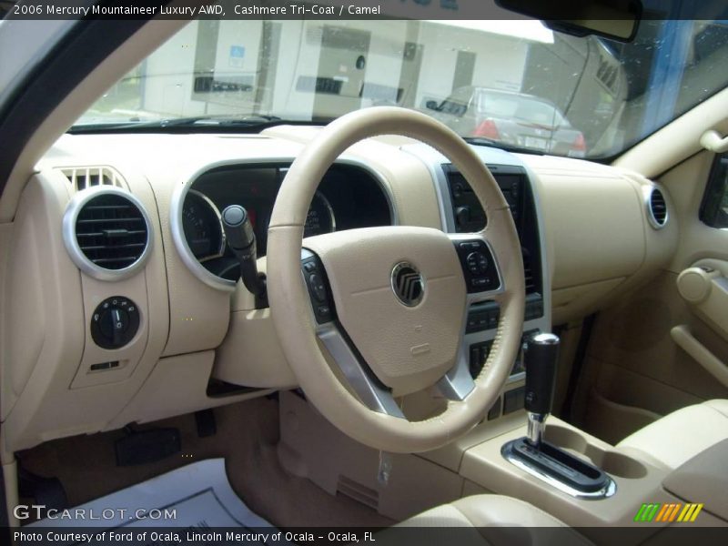 Cashmere Tri-Coat / Camel 2006 Mercury Mountaineer Luxury AWD