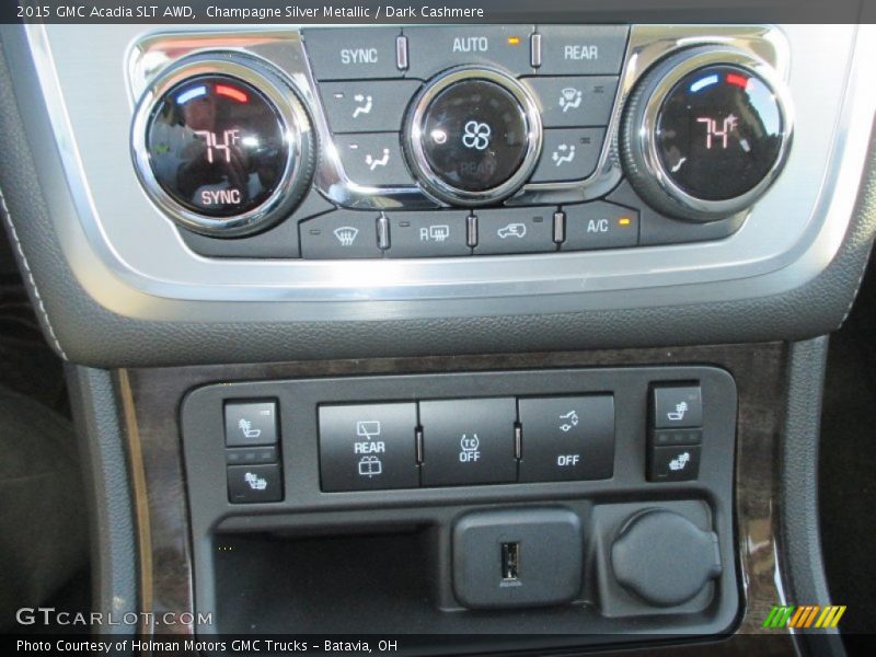 Champagne Silver Metallic / Dark Cashmere 2015 GMC Acadia SLT AWD