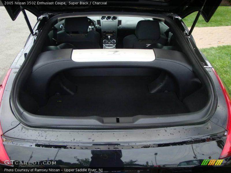 Super Black / Charcoal 2005 Nissan 350Z Enthusiast Coupe