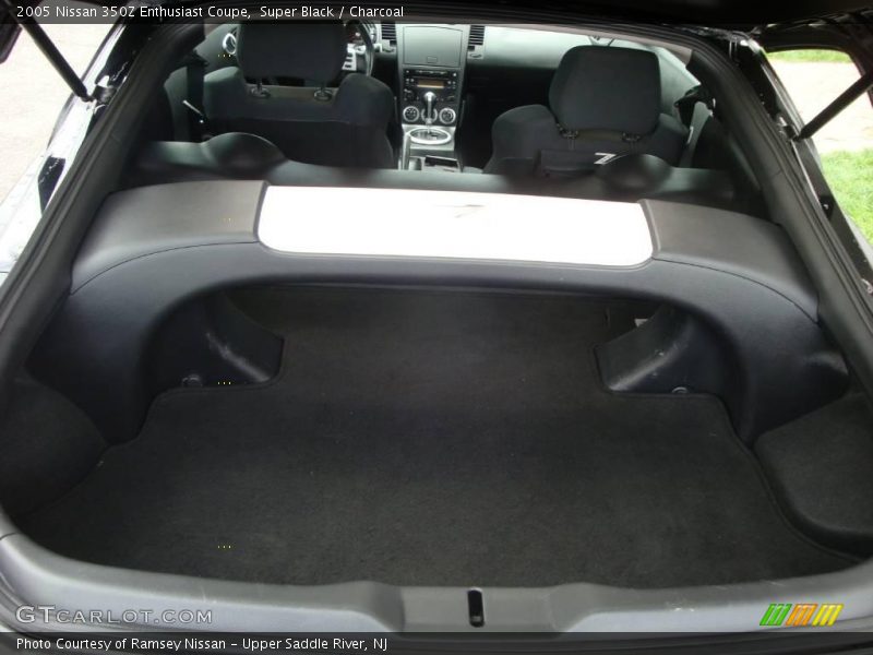 Super Black / Charcoal 2005 Nissan 350Z Enthusiast Coupe