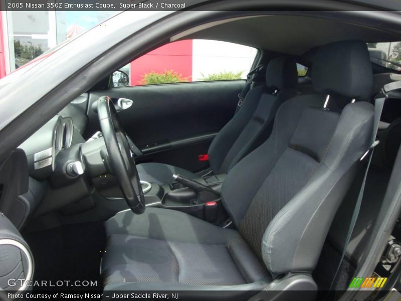 Super Black / Charcoal 2005 Nissan 350Z Enthusiast Coupe