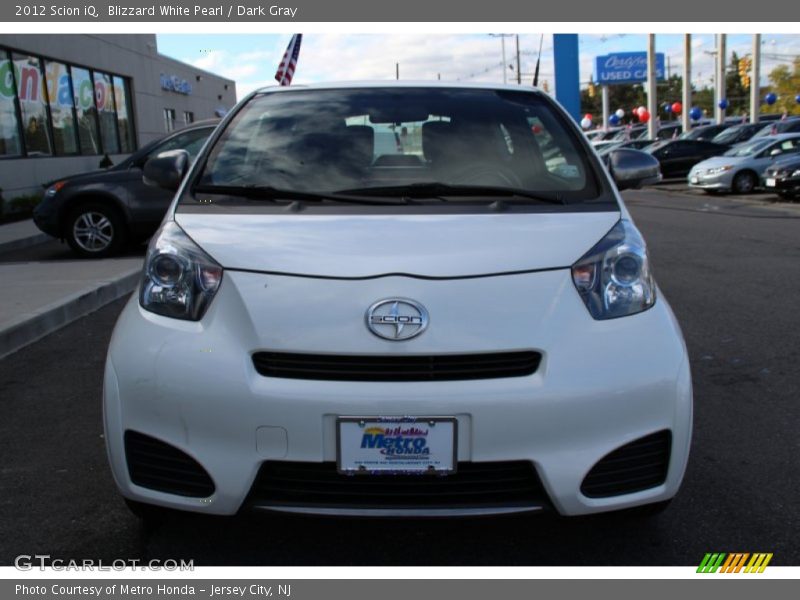 Blizzard White Pearl / Dark Gray 2012 Scion iQ