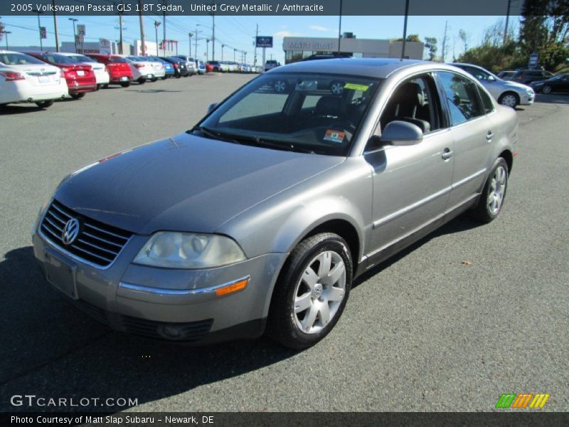 United Grey Metallic / Anthracite 2005 Volkswagen Passat GLS 1.8T Sedan