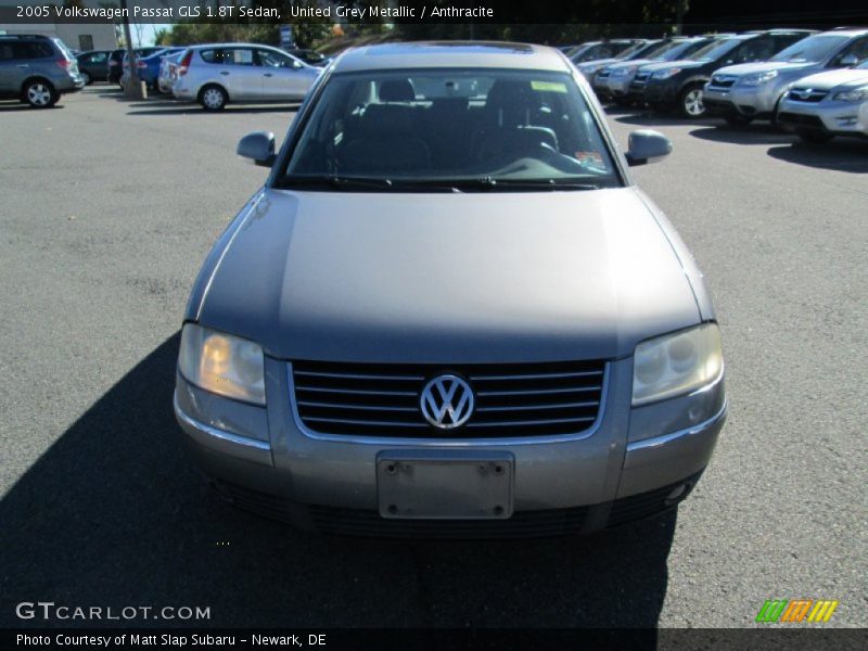 United Grey Metallic / Anthracite 2005 Volkswagen Passat GLS 1.8T Sedan