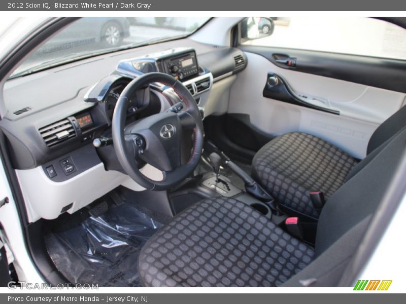 Blizzard White Pearl / Dark Gray 2012 Scion iQ