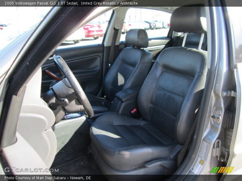 United Grey Metallic / Anthracite 2005 Volkswagen Passat GLS 1.8T Sedan