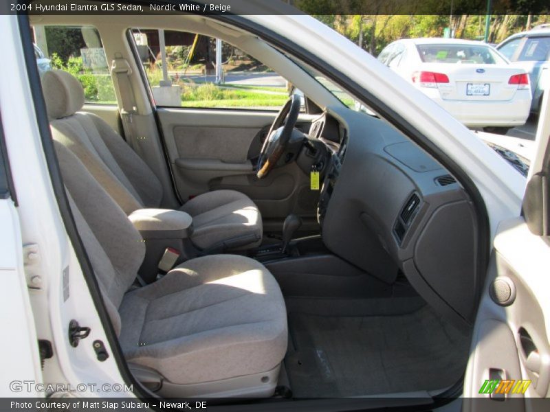 Nordic White / Beige 2004 Hyundai Elantra GLS Sedan