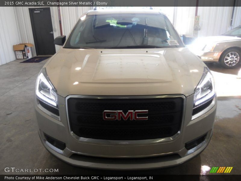 Champagne Silver Metallic / Ebony 2015 GMC Acadia SLE