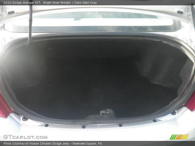 Bright Silver Metallic / Dark Slate Gray 2010 Dodge Avenger SXT
