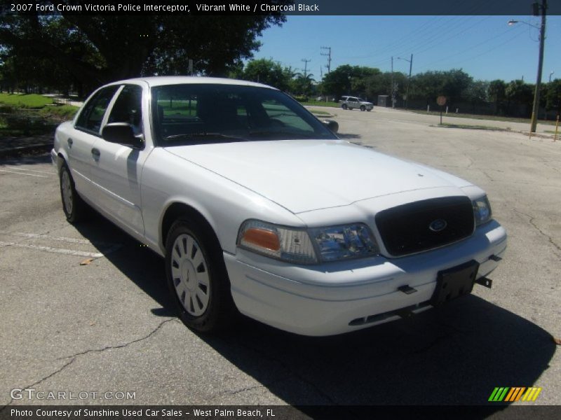 Vibrant White / Charcoal Black 2007 Ford Crown Victoria Police Interceptor