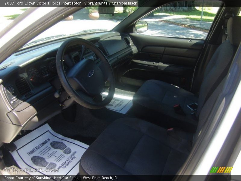 Vibrant White / Charcoal Black 2007 Ford Crown Victoria Police Interceptor