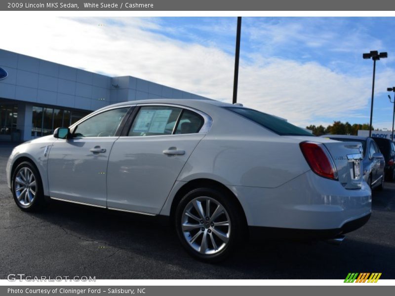 White Suede / Cashmere 2009 Lincoln MKS Sedan