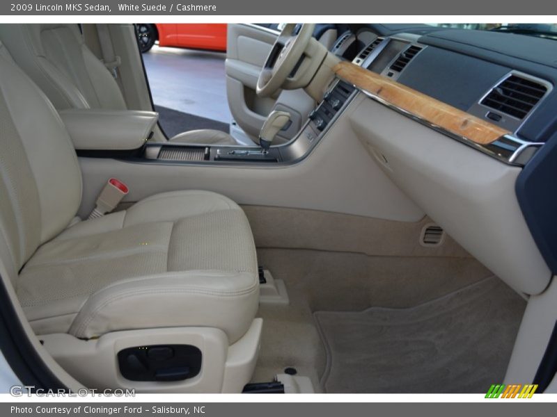 White Suede / Cashmere 2009 Lincoln MKS Sedan