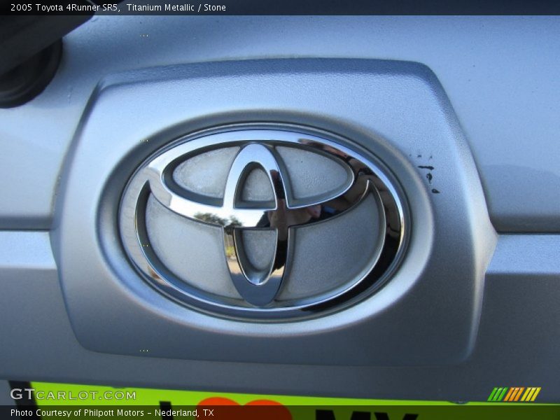 Titanium Metallic / Stone 2005 Toyota 4Runner SR5